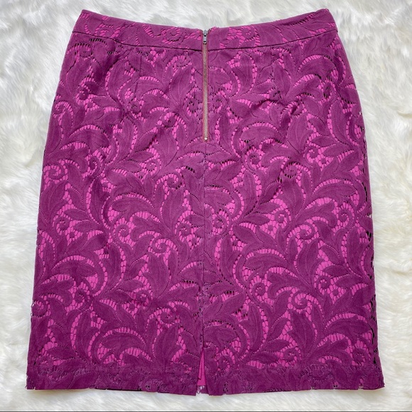 ๐ CAbi Plumberry Frolic Lace Pencil Skirt - Sz 10 - Picture 3 of 8